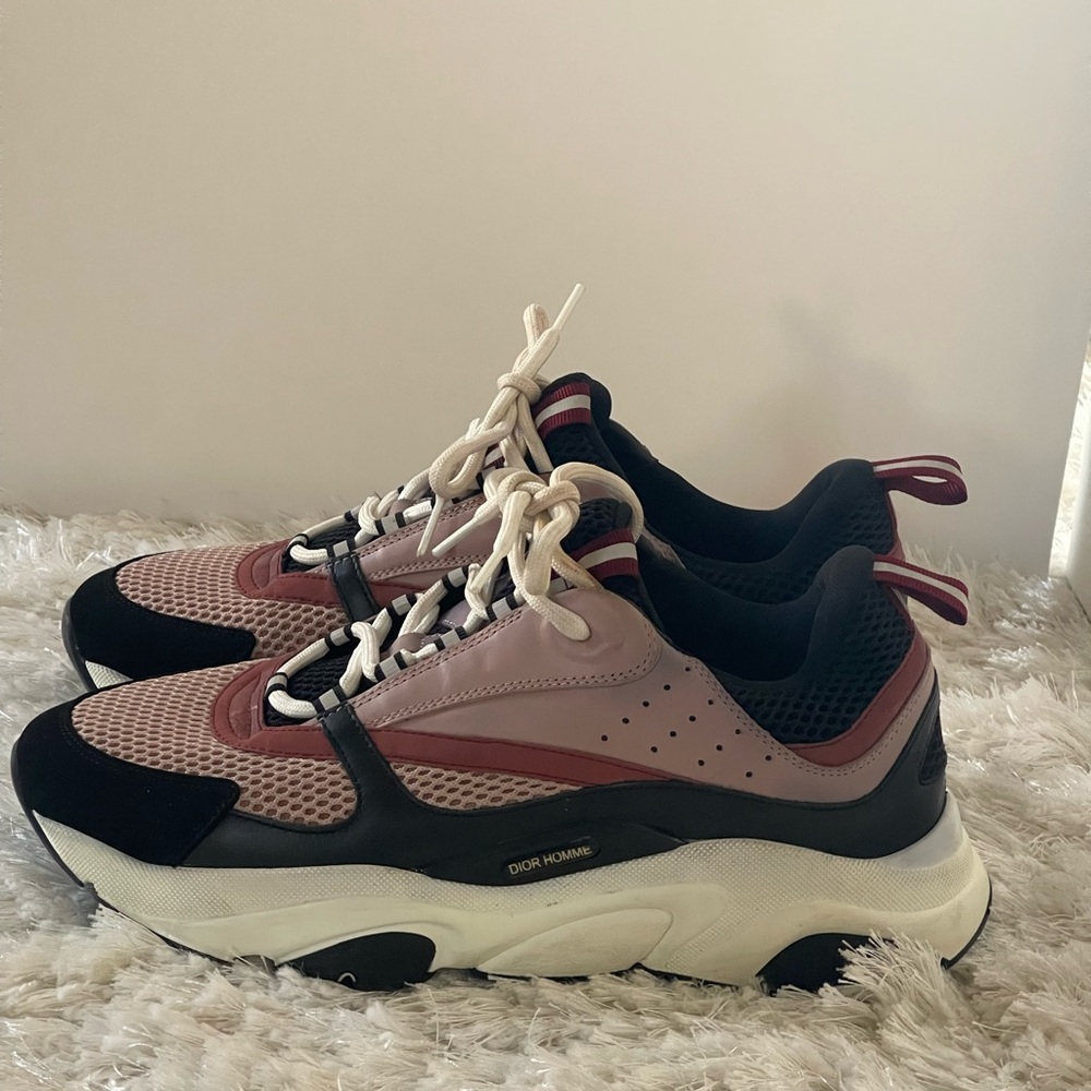 Size 10- Dior Men’s Sneakers Black and Pink B22 Low Runners. Eu 43. Excellent Co
